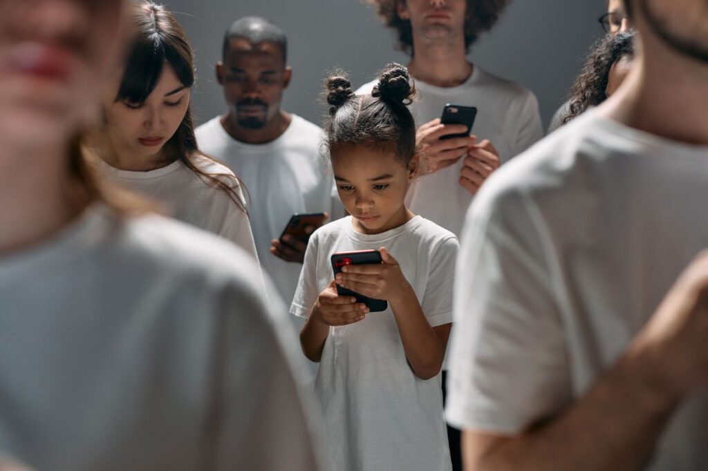 Cyberbullismo: i segnali da non sottovalutare e le conseguenze sulla salute mentale dei ragazzi